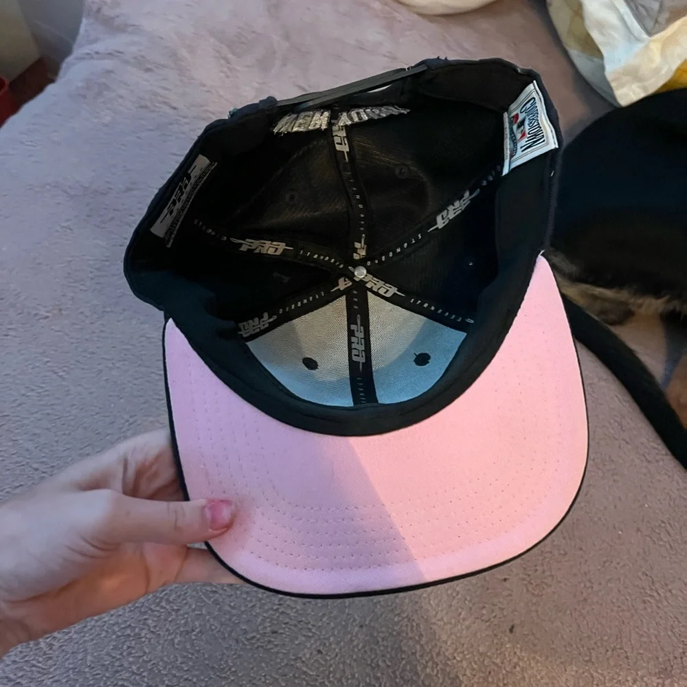 hat - Picture 3 of 3